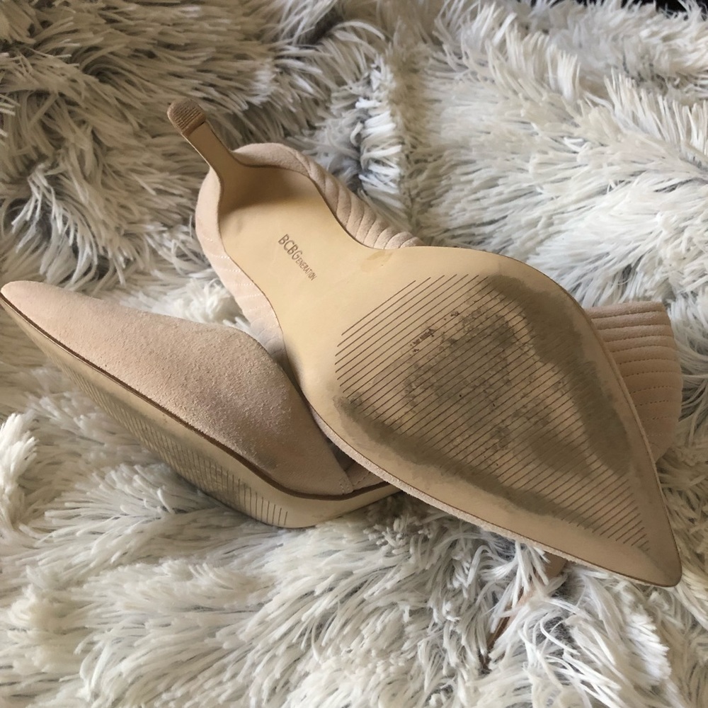 Beautiful Suede Heels 👠 - Picture 4 of 7